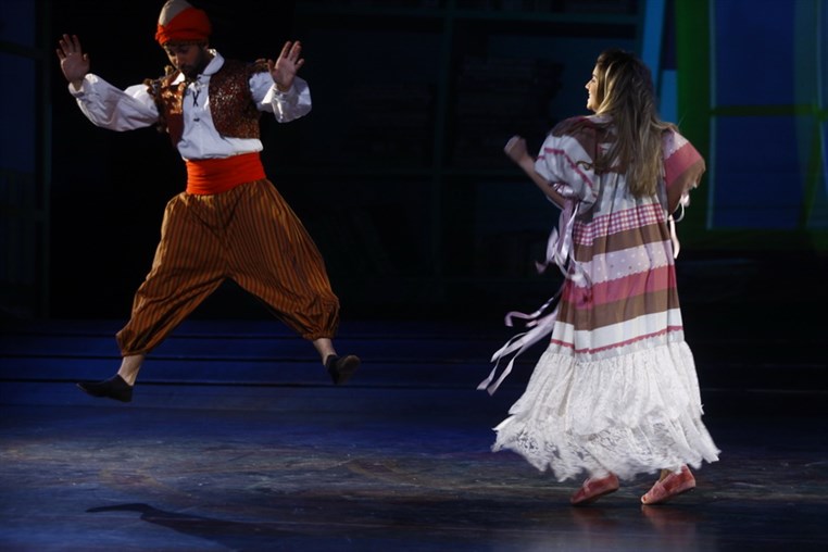Sirine & Alaadine Musical Play in 3D